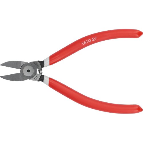 Plastics and cables cutting pliers