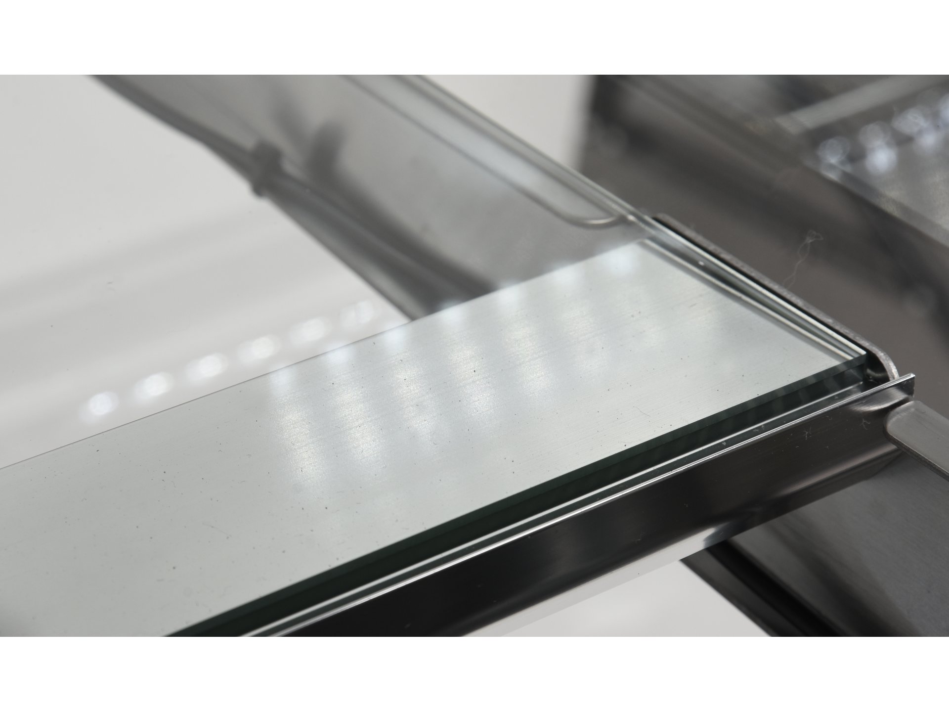 Refrigerated display case