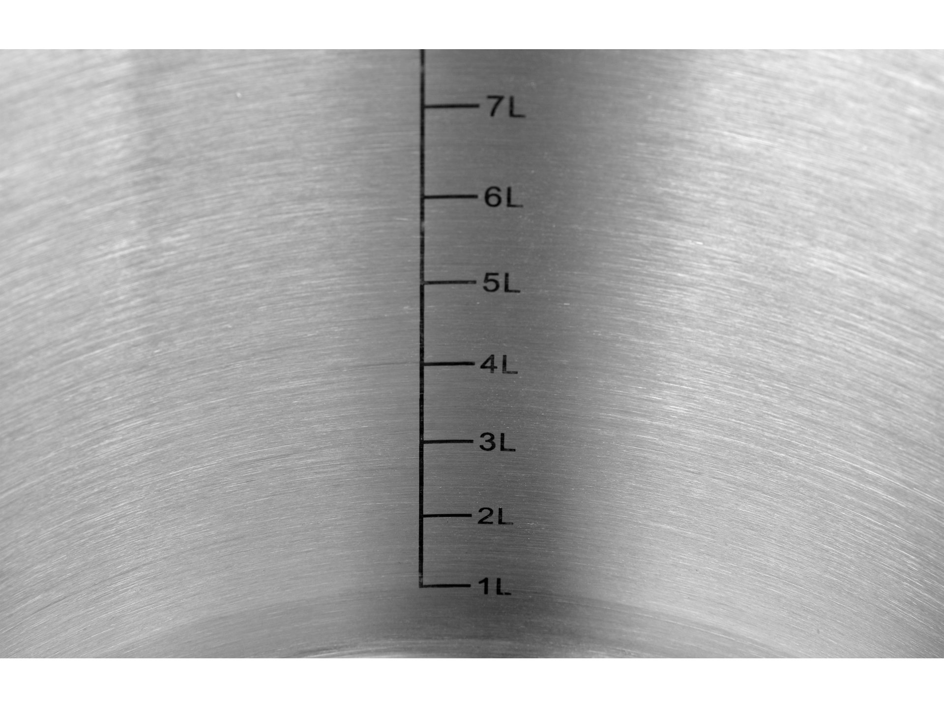 Deep stockpot with lid