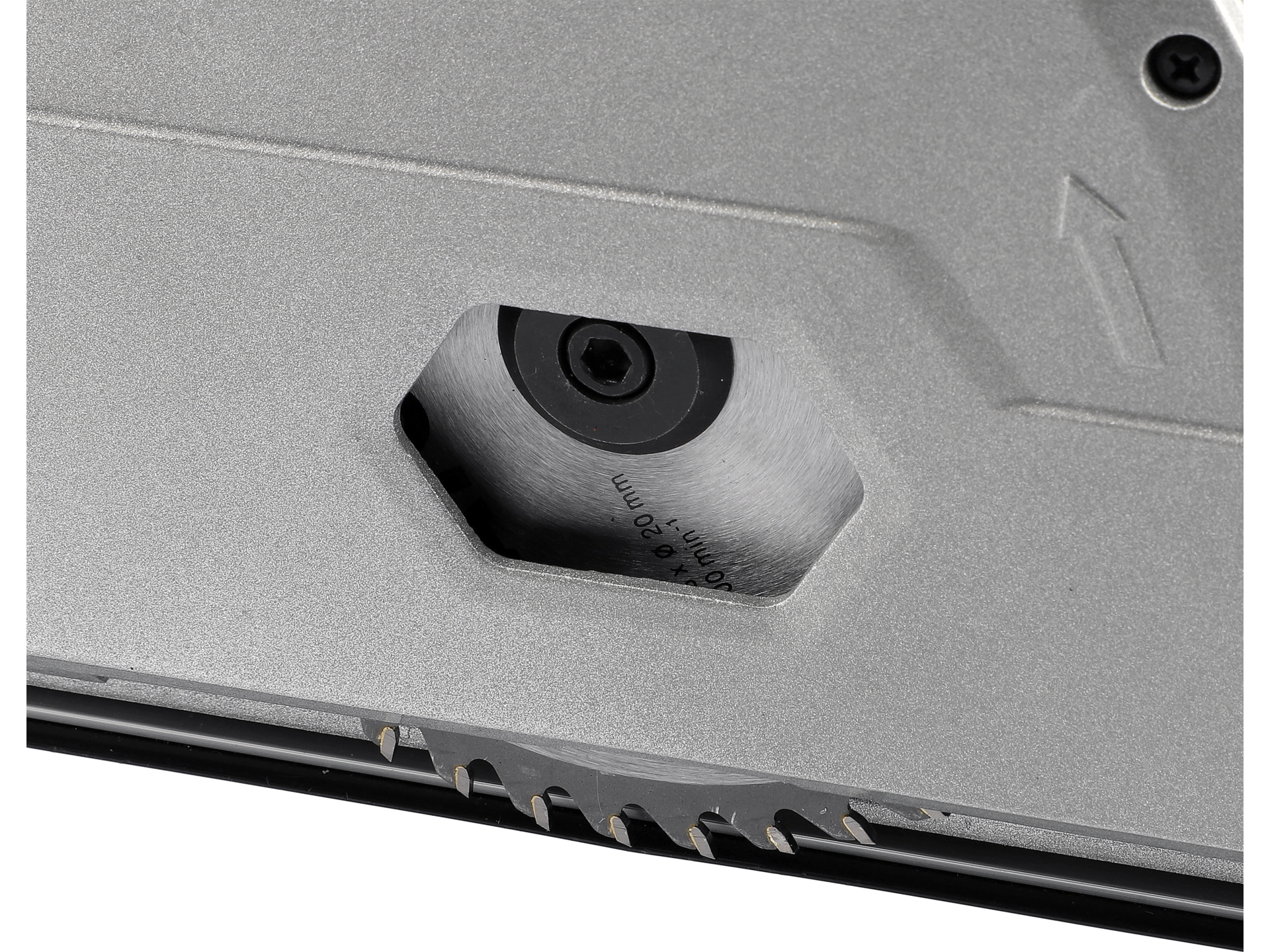 Akumulatora gremdzāģis