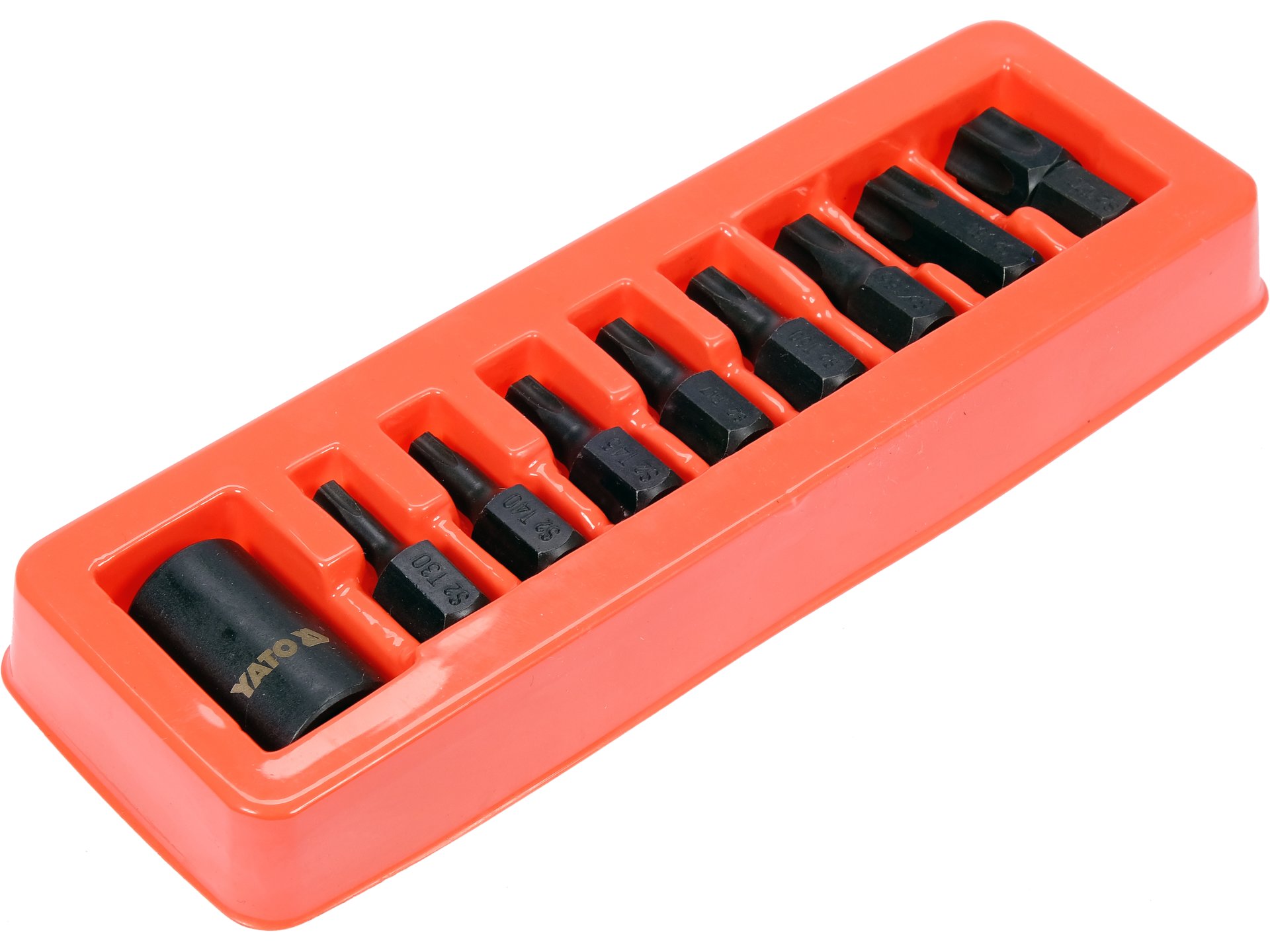 Impact bit set with socket