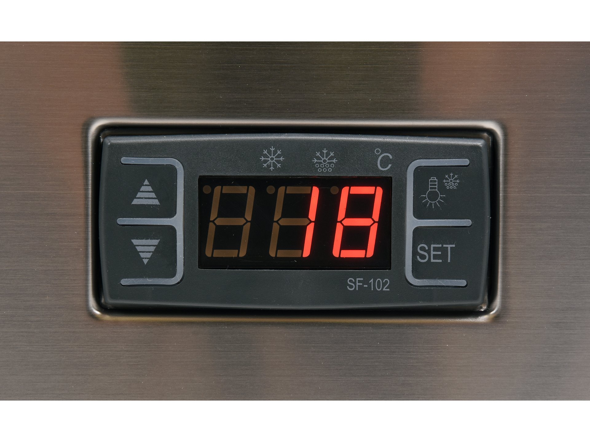 Refrigerated display case