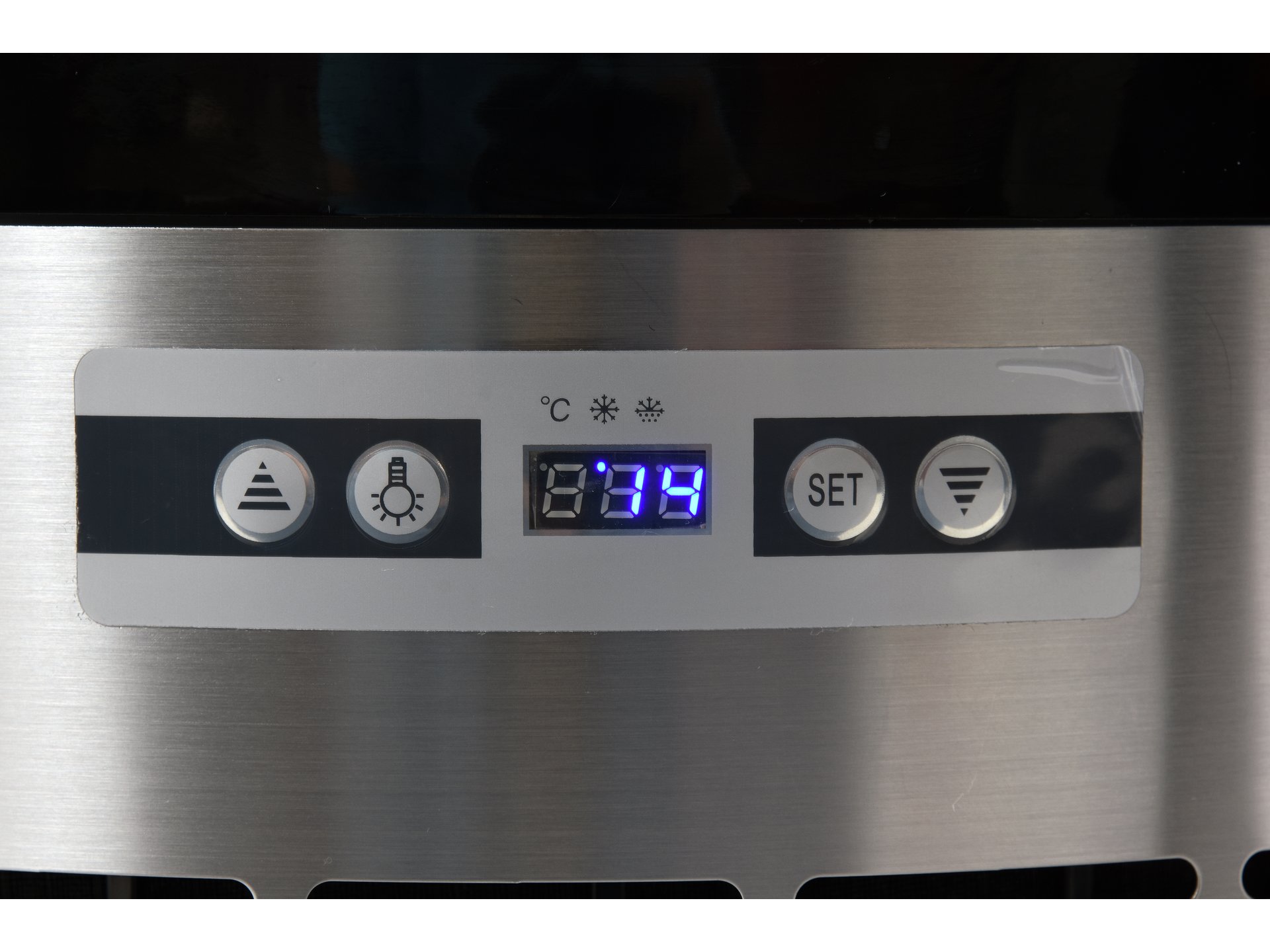 Refrigerated display case