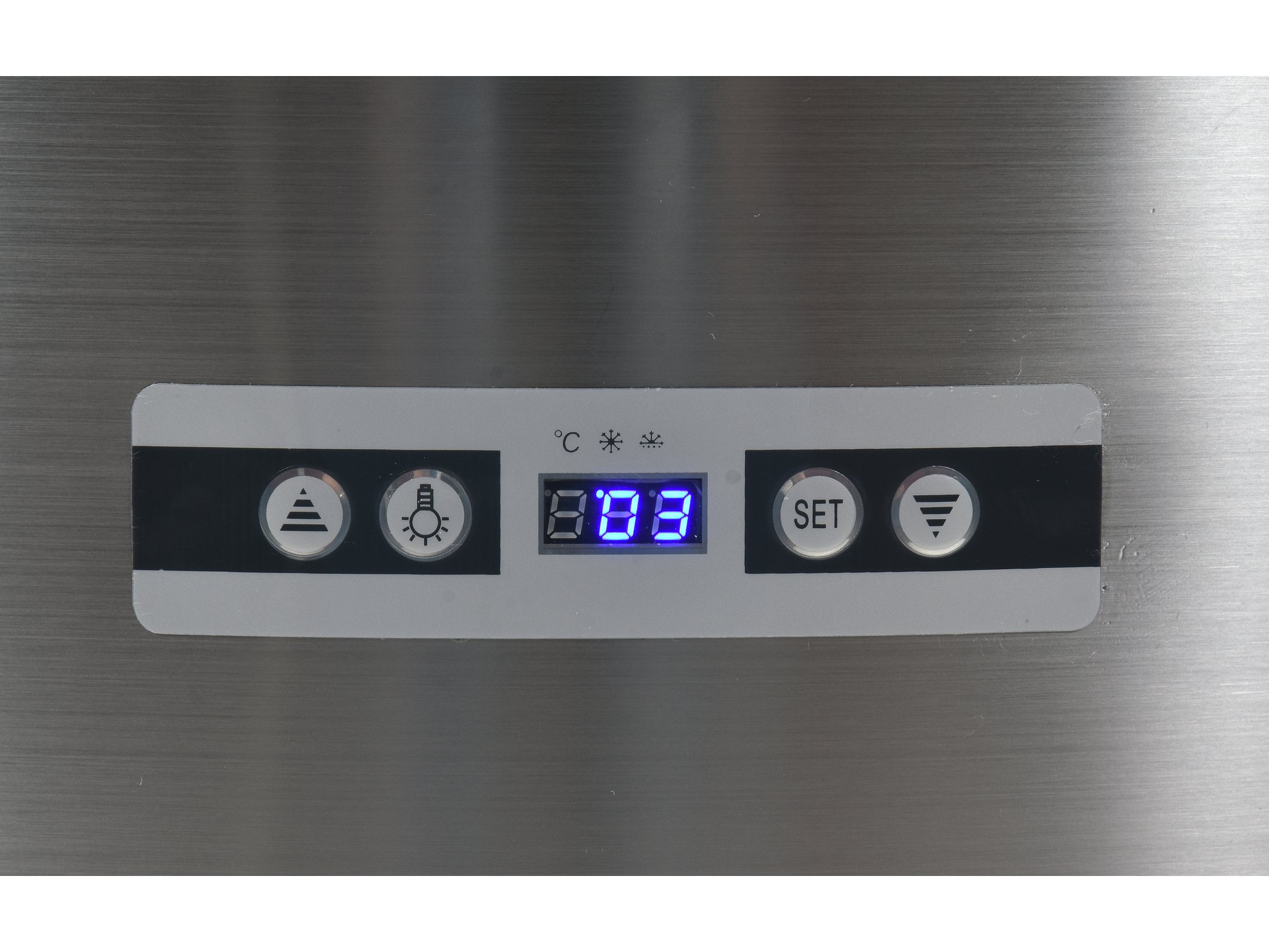 Refrigerated display case