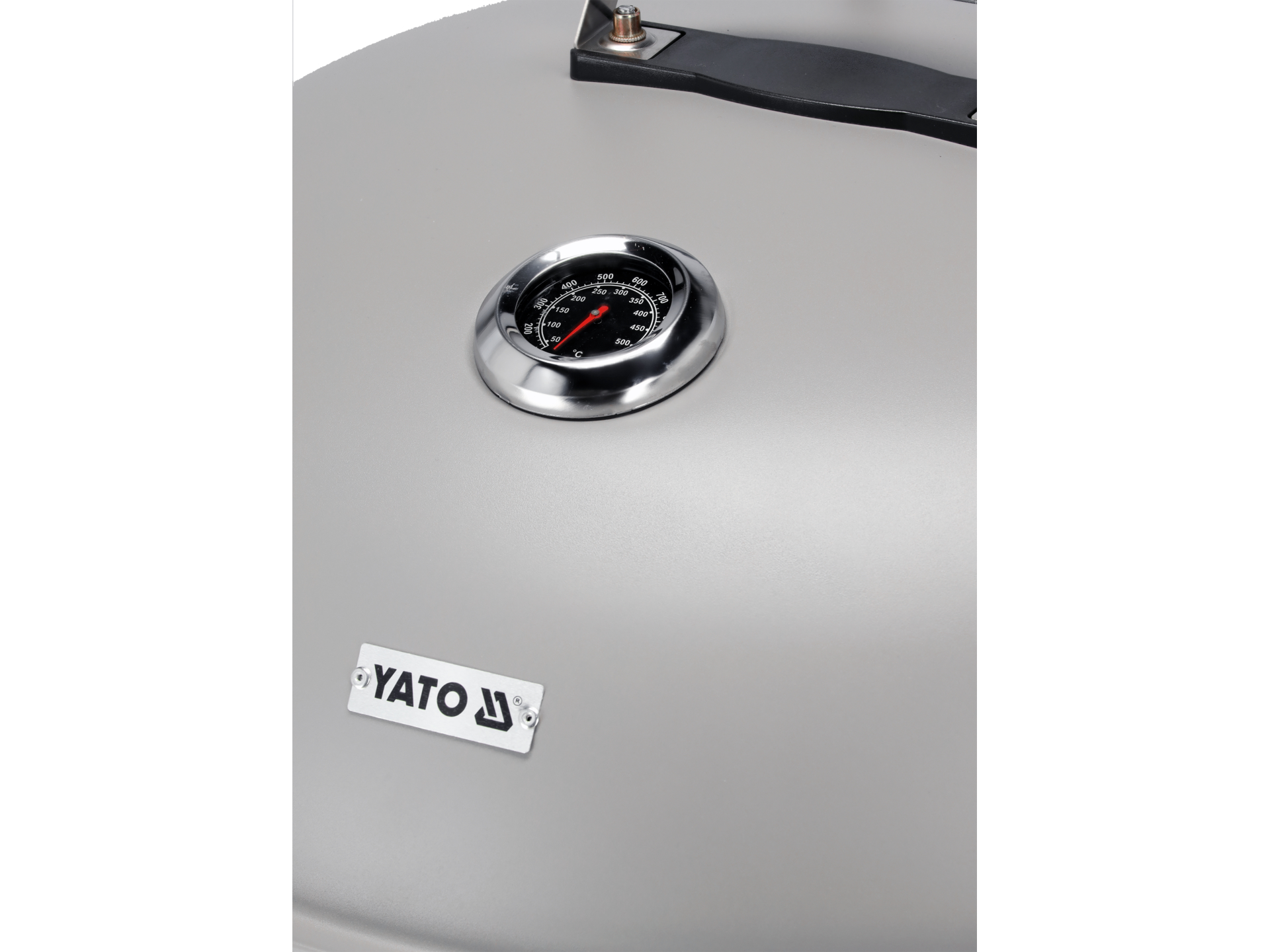 Charcoal grill