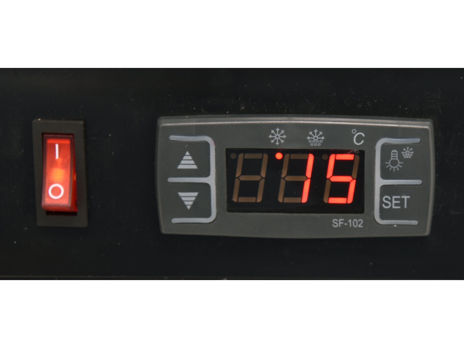 Refrigerated sushi display case