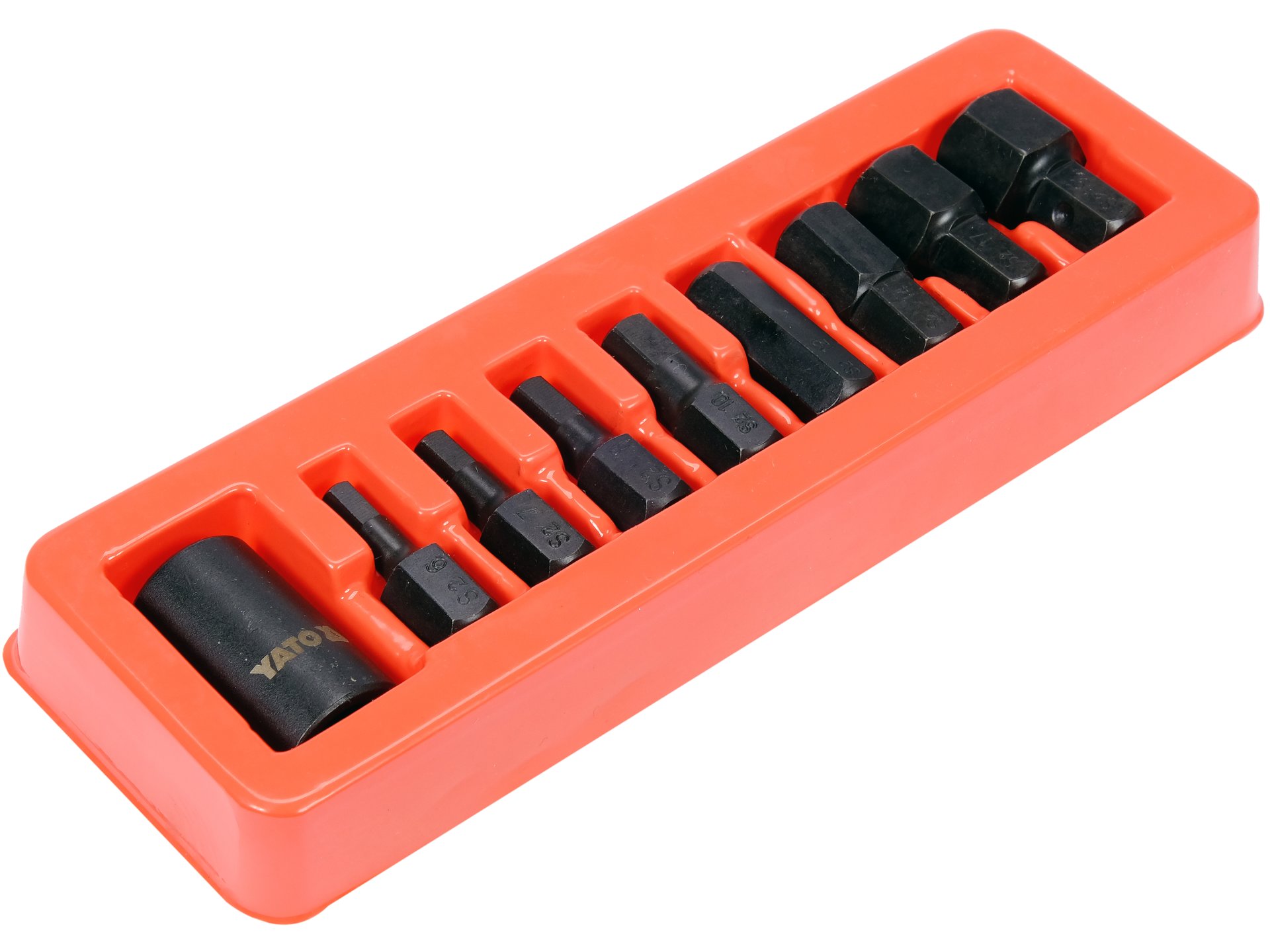 Impact bit set with socket
