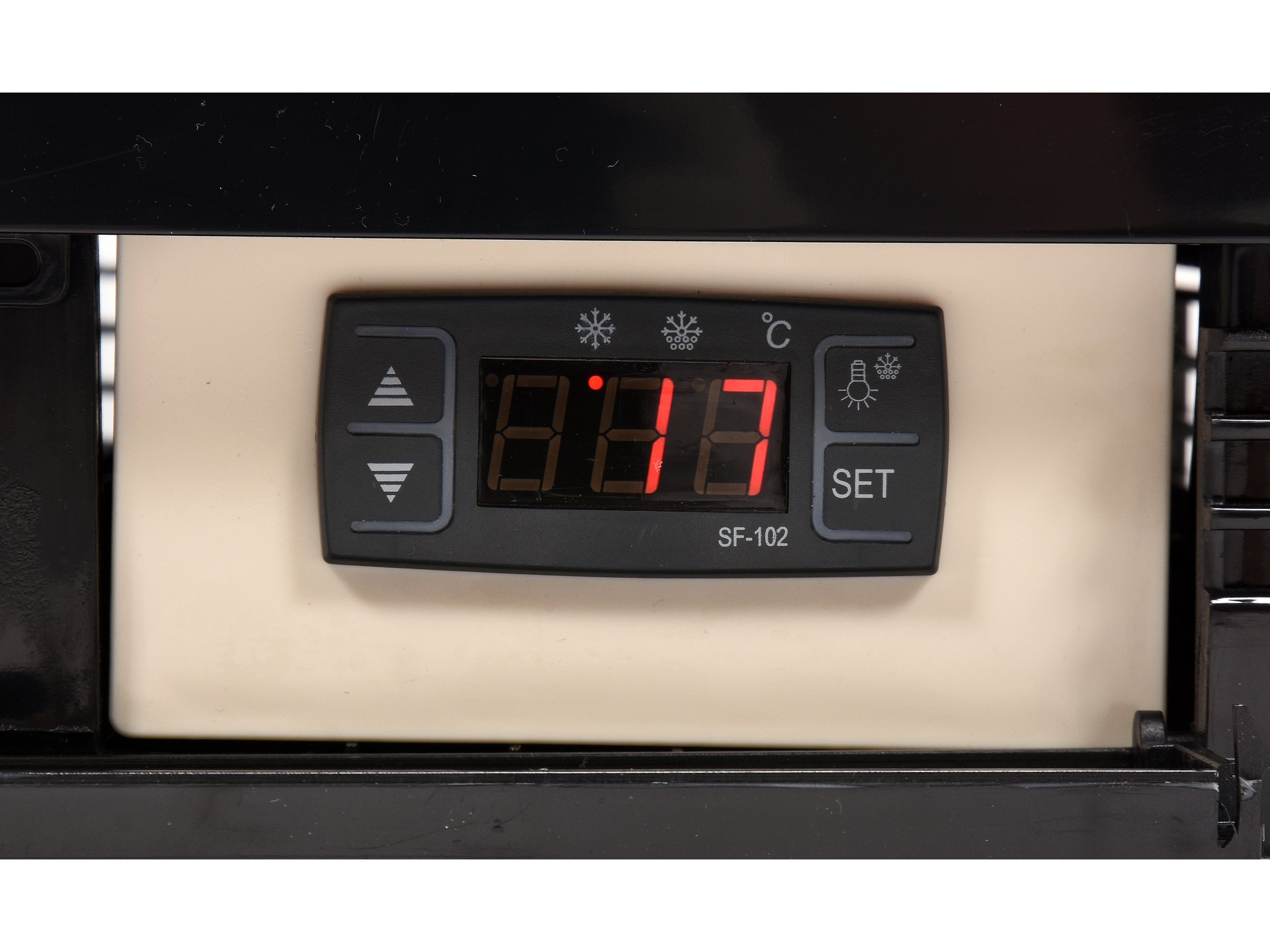 Refrigerated display case