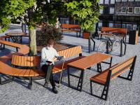 Taisns sols ar atzveltni 174,5 x 60,5 x 67 cm