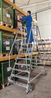 Two-piece tomb with platform and handrail, 8 alum packs - 3.90m (working)
