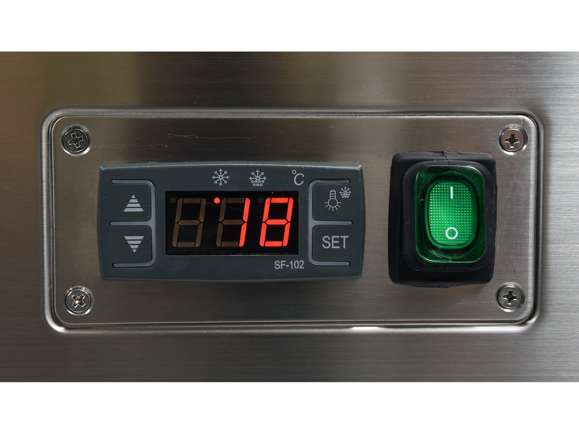 Refrigerated display case