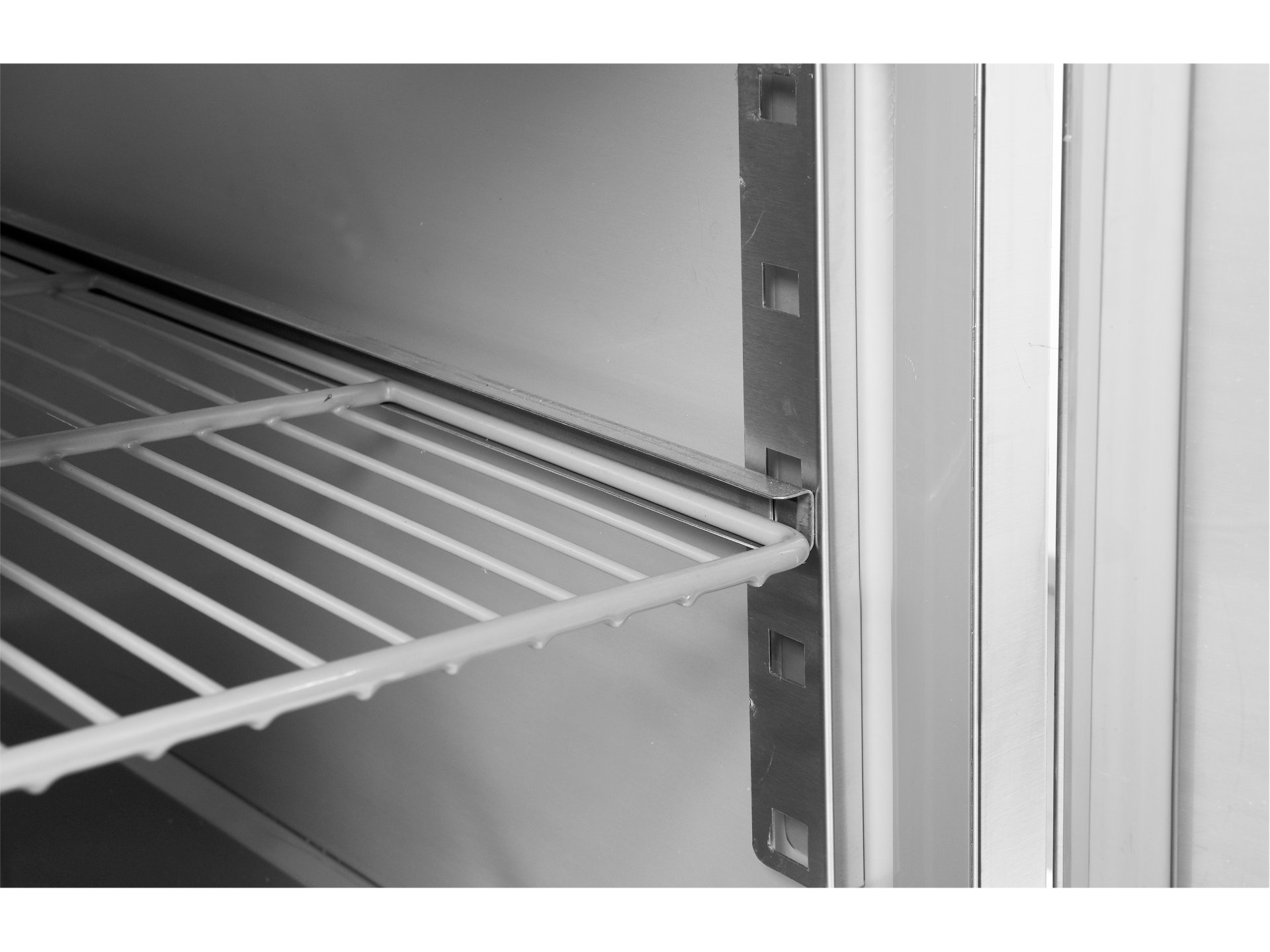 2 door freezer counter