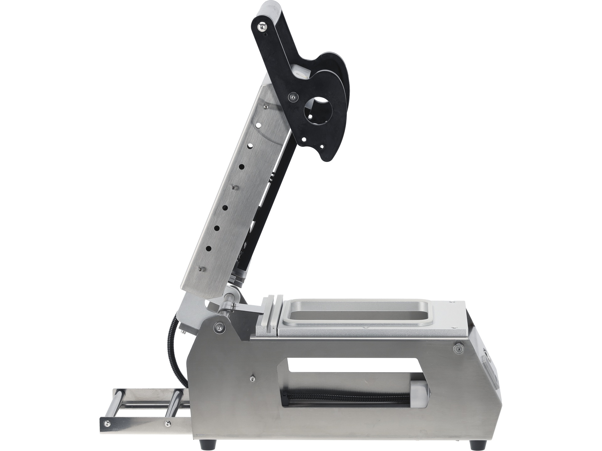 Tray sealing machine