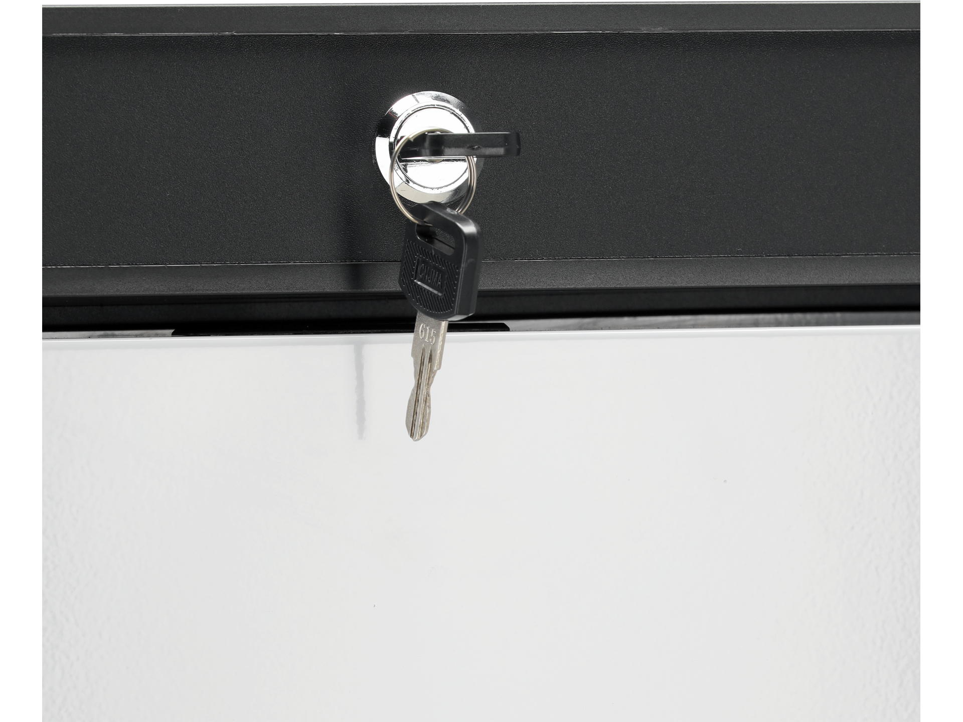 Cooling cabinet