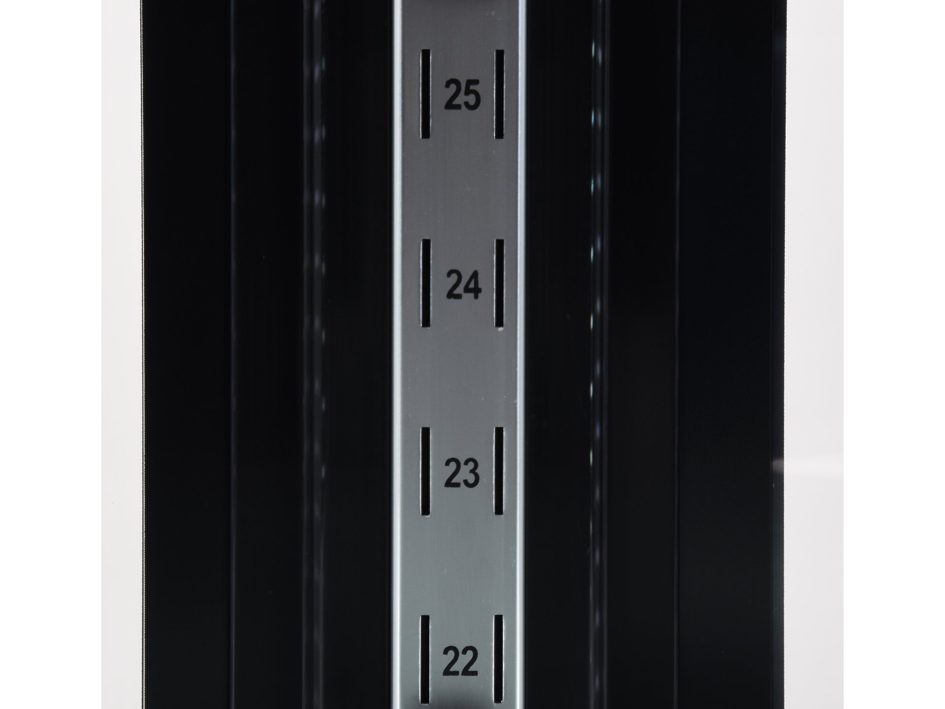 Refrigerated display case
