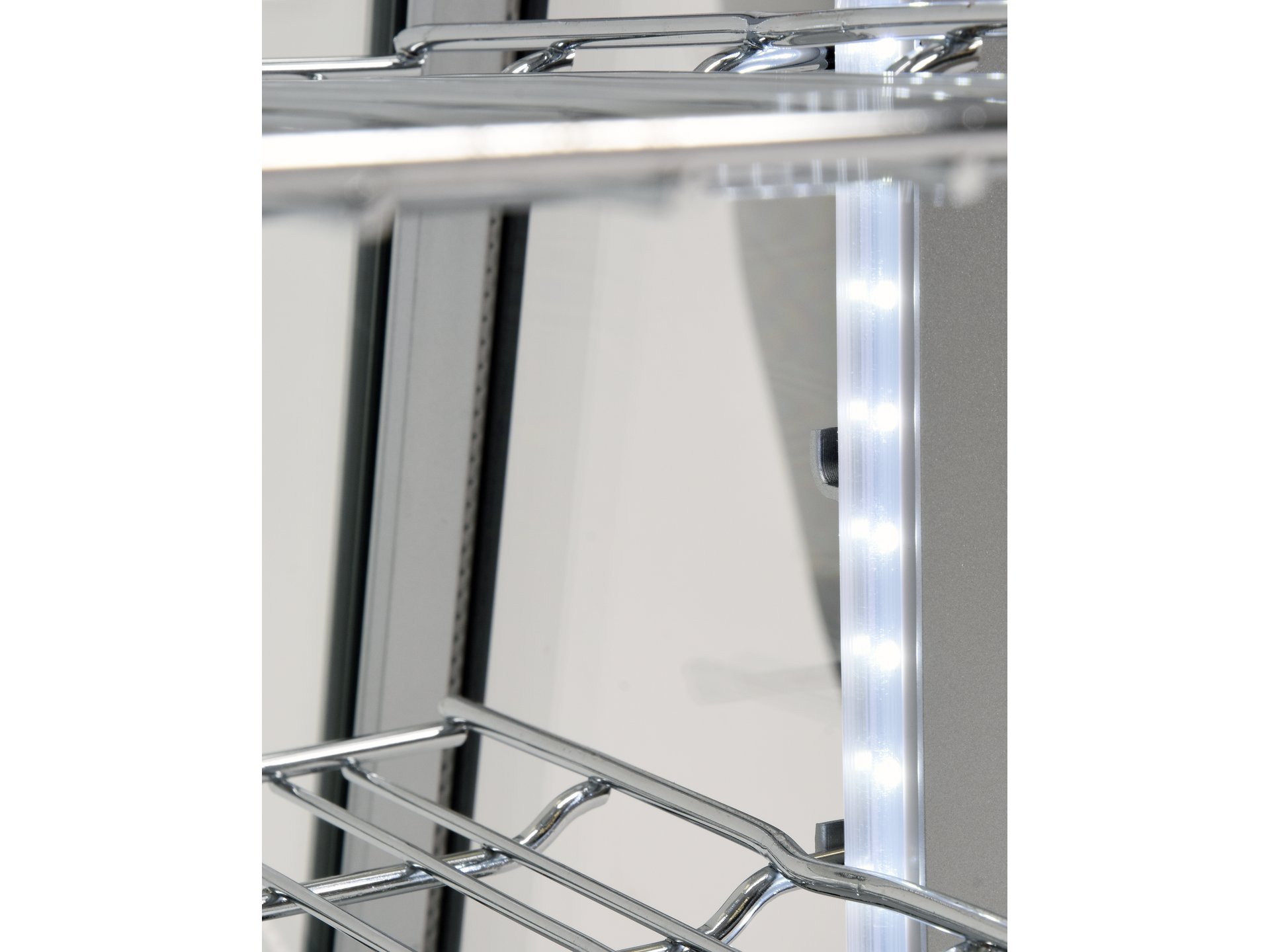 Refrigerated display case