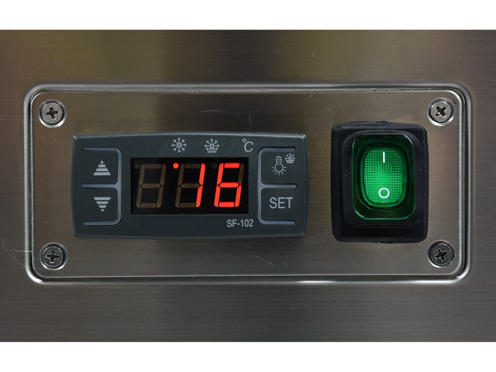 Refrigerated display case