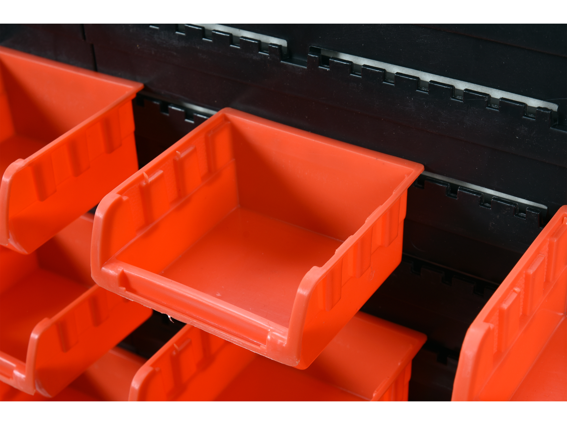 Wall tool organizer