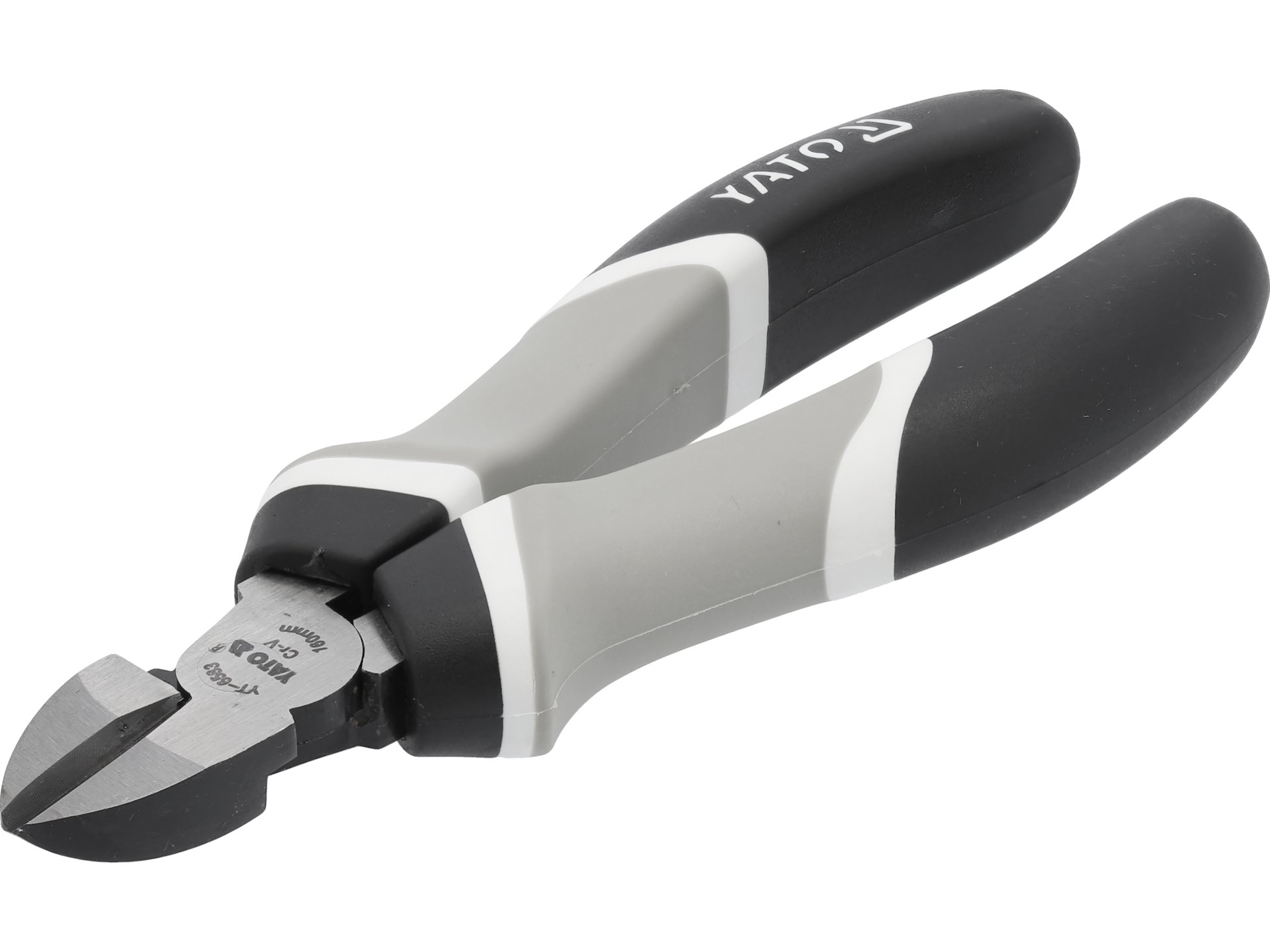 Side cutting pliers